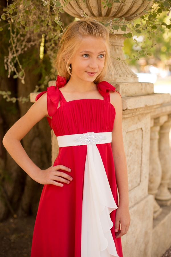 Красное платье для девочки 