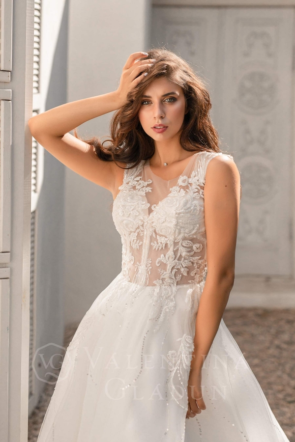 пышное свадебное платье Риволи из коллекции Валентины Гладун 2020
