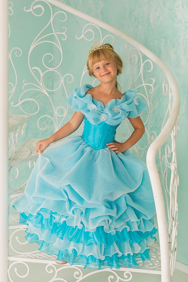 Пышное детское платье голубого цвета Shania