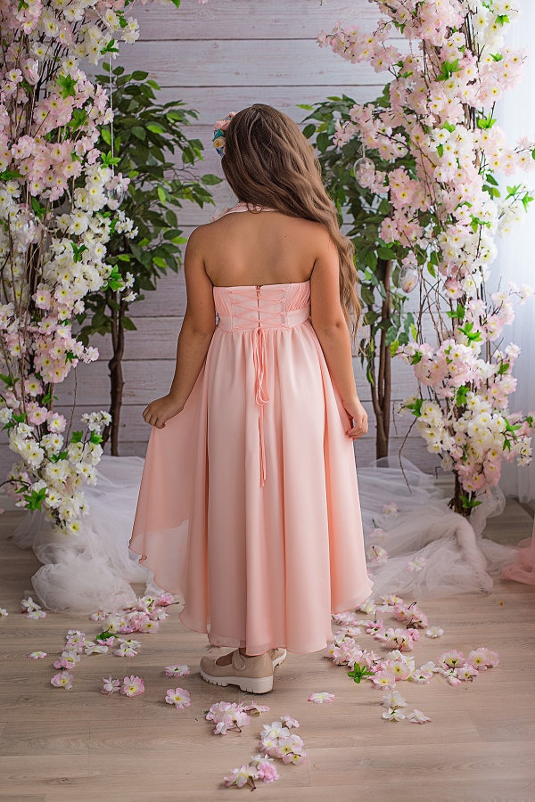 Детское платье нежно-розового цвета 