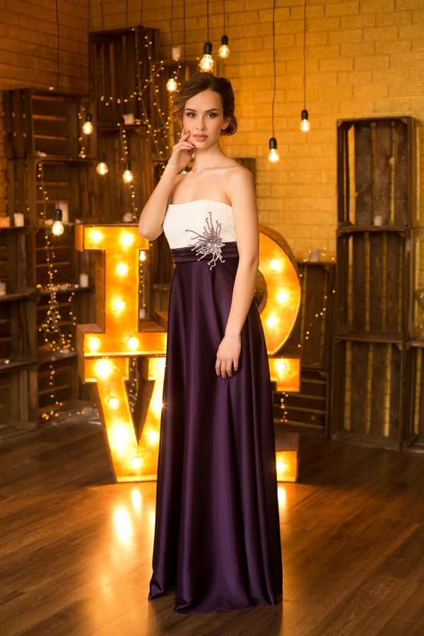 элегантное вечернее платье с брошью Валентина Гладун