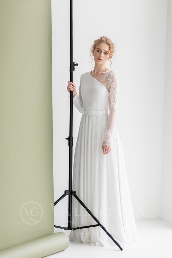 Асимметричное свадебное платье 2021 Валанс
