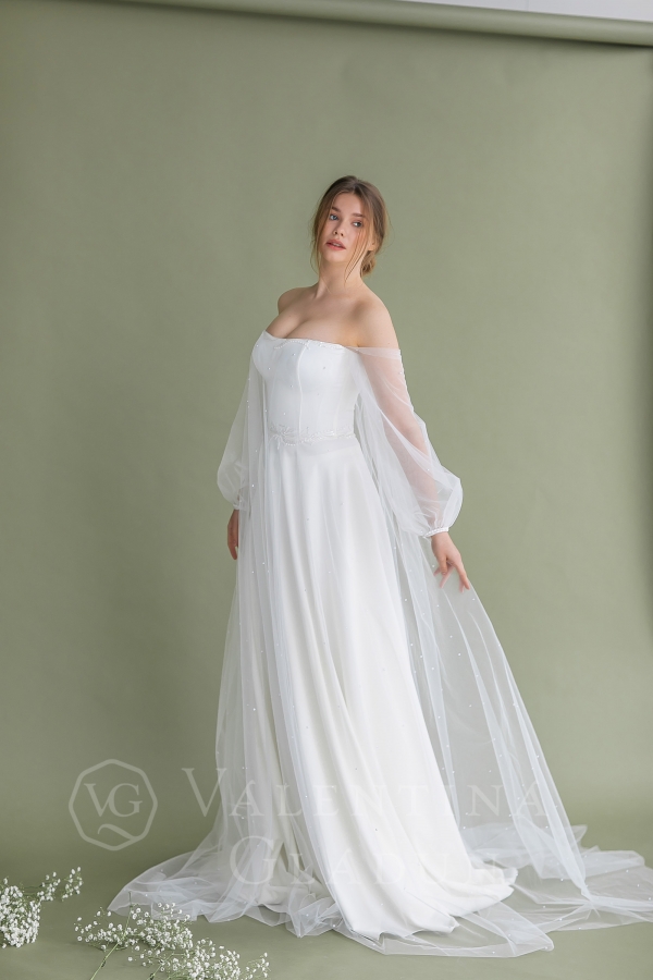 Свадебное платье Бохо Chantal с открытыми плечами