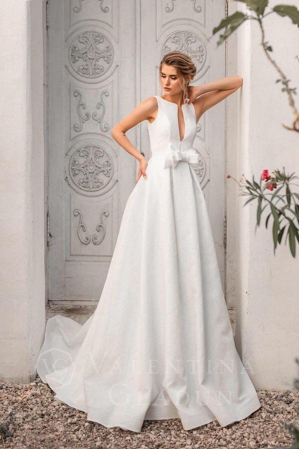 шикарное свадебное платье Sorrento коллекции 2020
