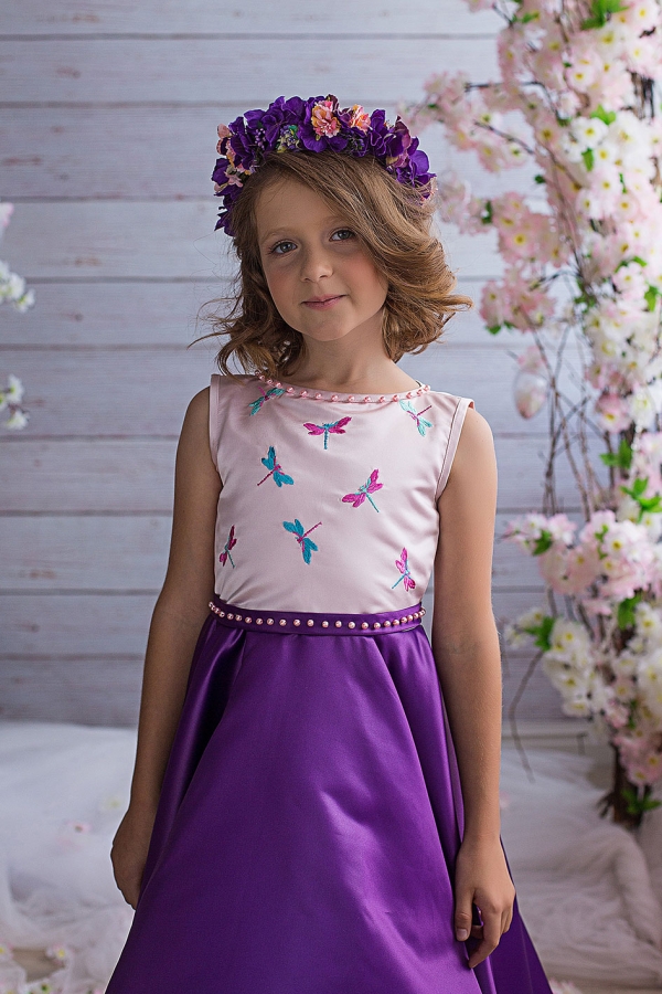 Детское нарядное платье с вышивкой 