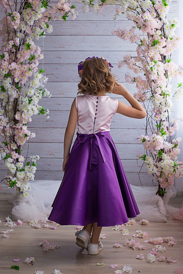 Детское платье фиолетового цвета