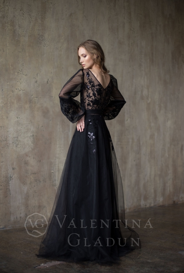 Вечернее черное платье в пол с орнаментом Селеста