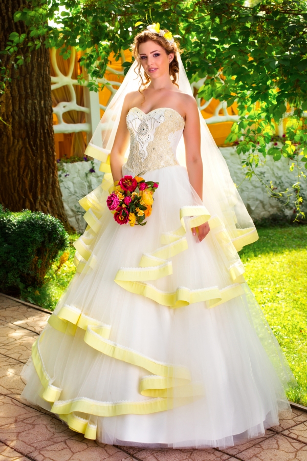 цветное свадебное платье, необычное свадебное платье валентина гладун valentina gladun