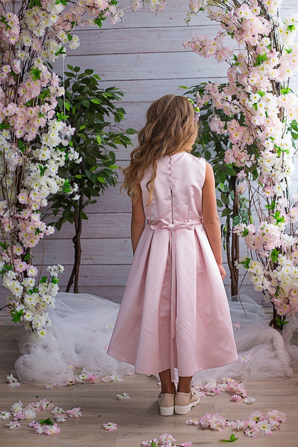 Платье для девочки нежно-розового цвета 
