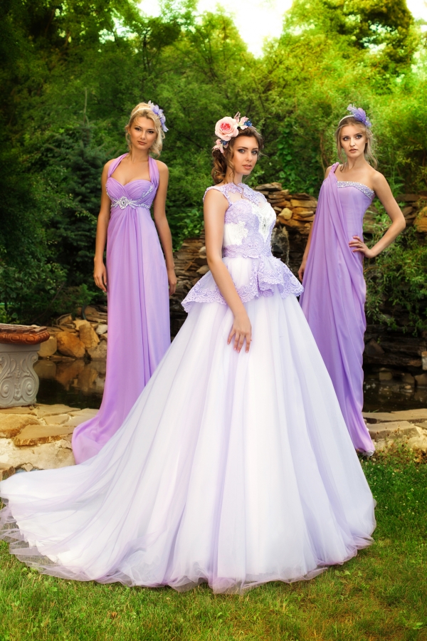 Платье для свидетельницы на свадьбу лилового цвета