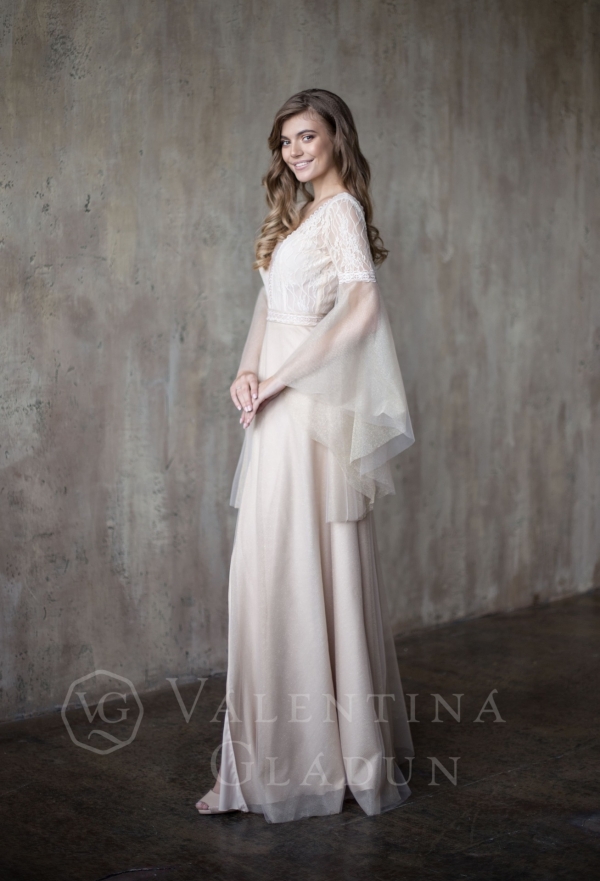 Вечернее свадебное платье с воздушными рукавами Helen 2020-21