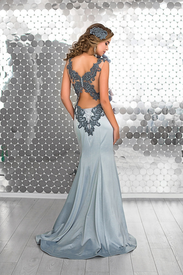 платье русалка в пол с кружевом по спинке Triniti grey