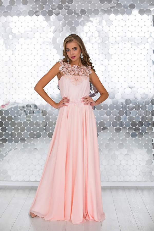 легкое вечернее платье из шифона в пол розовый айвори пудра