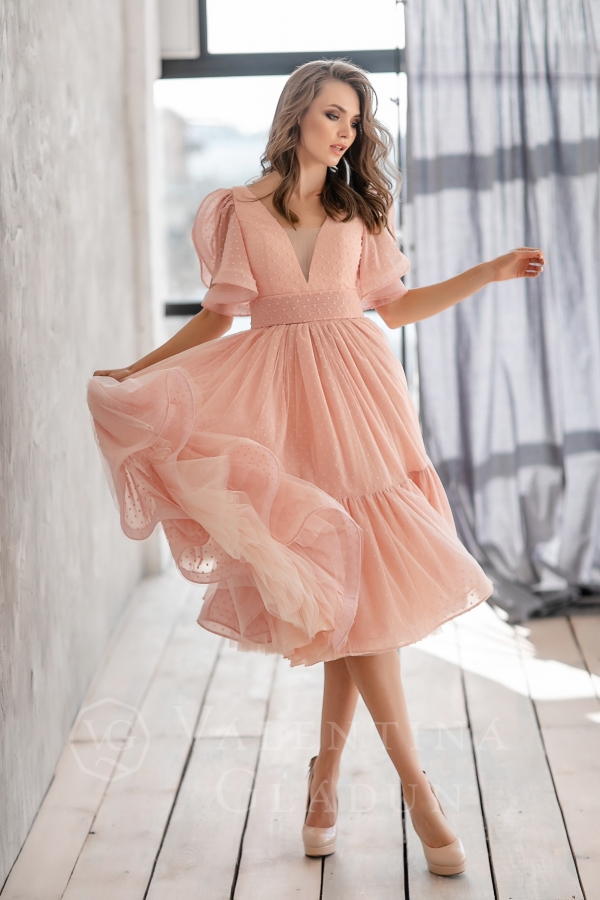 Миди платье Никольс в персиковом цвете